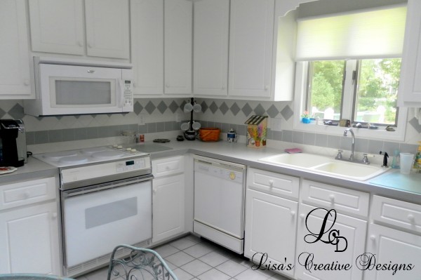 Boring Kitchen Before Staging