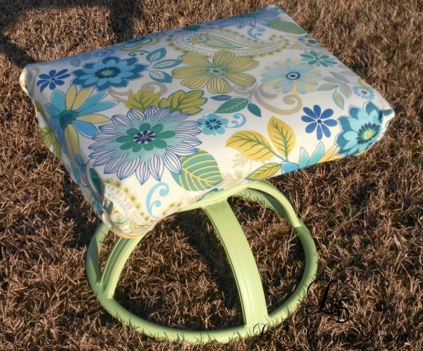outdoor stool makeover