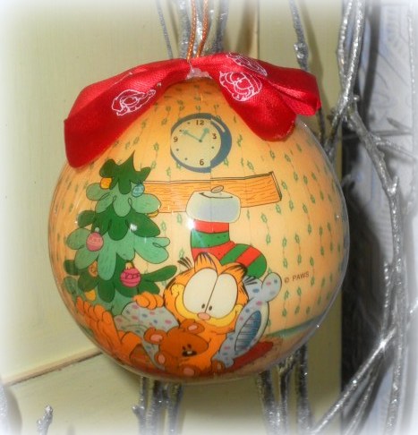 Vintage Garfield Christmas Ornament