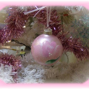Shabby Pink Cottage Rose Glitter Ornament