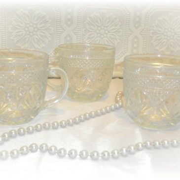 Vintage Pressed Clear Glass Punch Cups – Set of 3