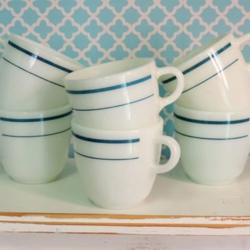 Retro Vintage Anchor Hocking Anchorware Diner Style Coffee Cups