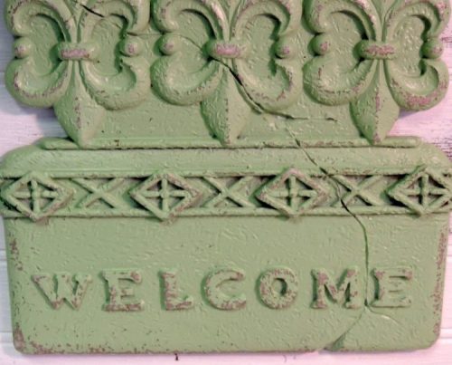Cottage Green Welcome Plaque