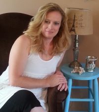 Lisa Hogan of Lisa's Creative Designs