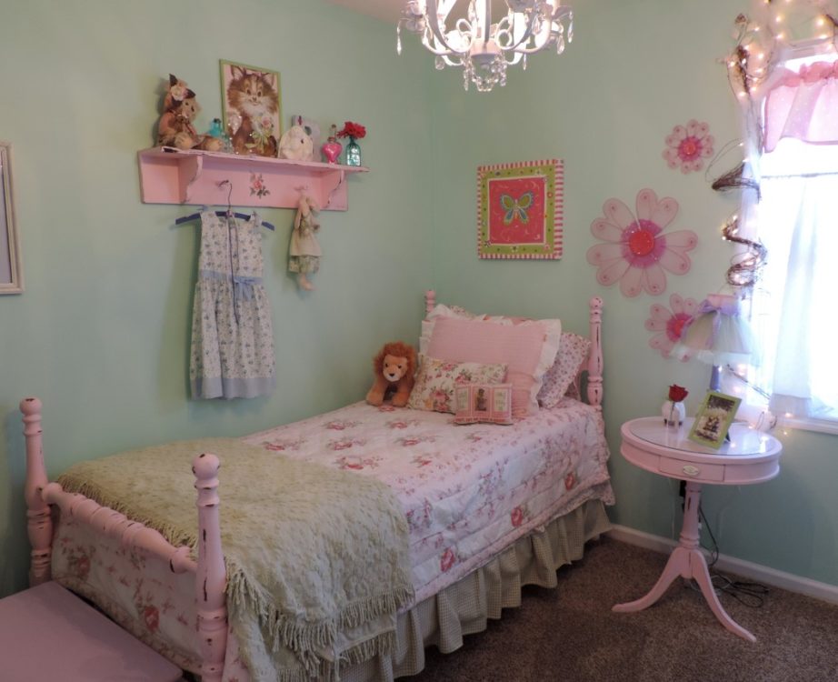 A Pastel Shabby Chic Inspired Girl's Bedroom Makeover In Pink & Green