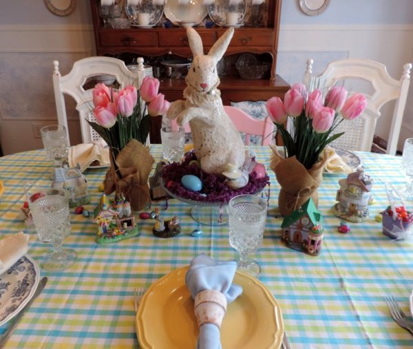 Pretty Pastel Easter Tablescapes