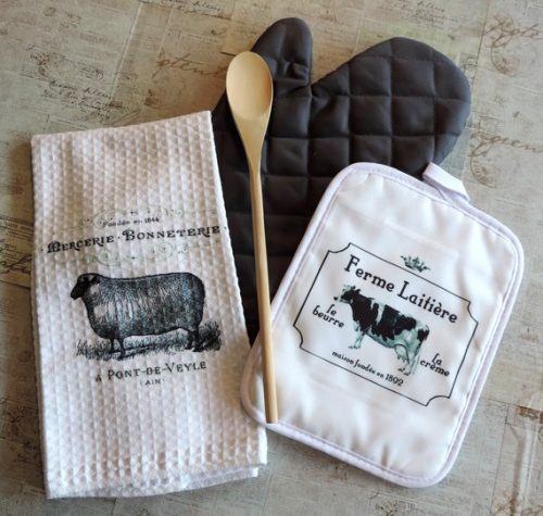French Farmhouse Animal Kitchen Towel and Pot Holder Set, Housewarming or Bridal Shower Gift