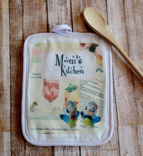 Personalized Retro Vintage Kitchen Pot Holder Featuring Vintage Recipe Pages