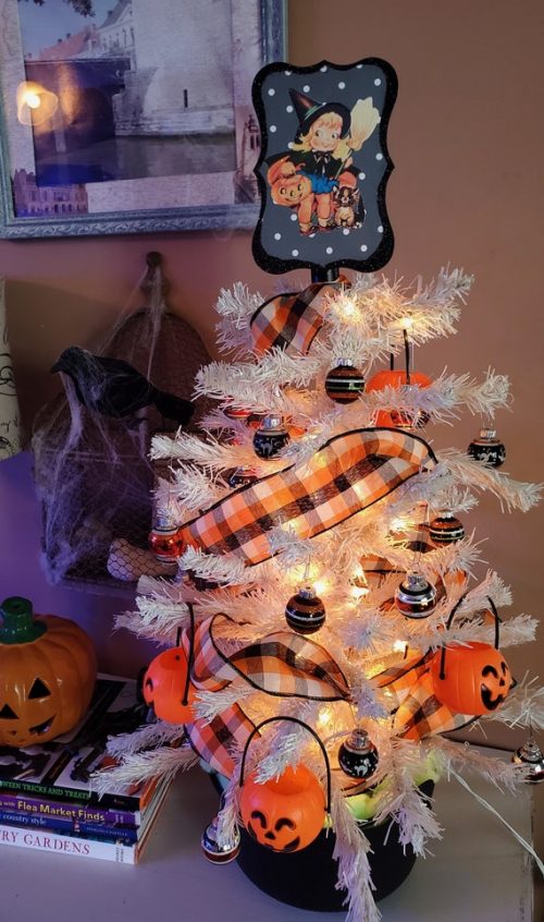 Retro Kitsch Halloween Tree Topper, Cute Vintage Kitsch Girl Witch Tree Topper For Your Halloween Tree, Not So Scary Retro Halloween Decor
