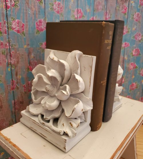 Beautiful Magnolia Flower Bookends Holding Books