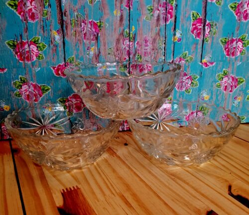 Vintage Early American Prescut Star of David Cereal Icecream Dessert Bowls