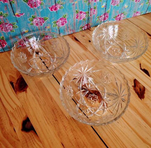 Vintage Early American Prescut Star of David Cereal Icecream Dessert Bowls