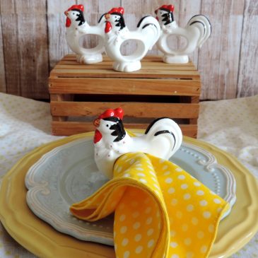 Vintage Ceramic Rooster Napkin Rings Holders