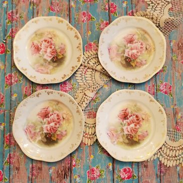Vintage Shabby Chic Pink Rose Dessert Plates – Set of 4
