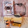 retro kitsch spider halloween decor bundle